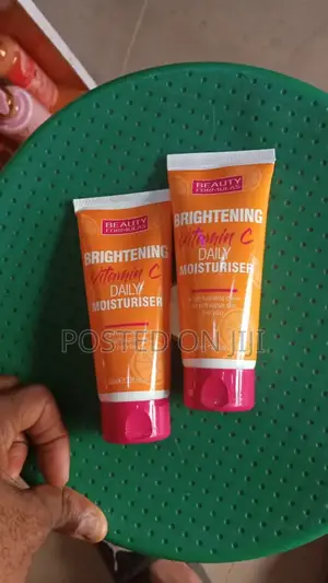 Beauty Formula Brighting Vitamin C Moisturizer