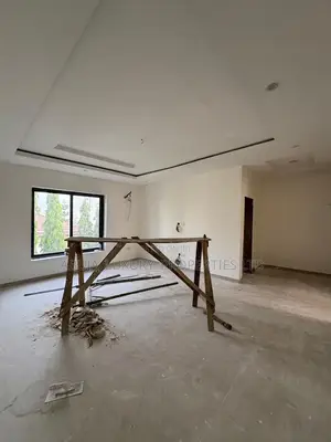 4bdrm Townhouse / Terrace in Katampe for rent