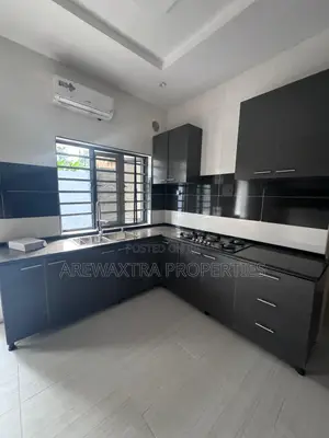 4bdrm Duplex in Engr Lere Adigun Gra, Basorun for rent