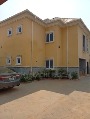 9bdrm Apartment in Nigerian Law School, Bwari / Bwari for sale
