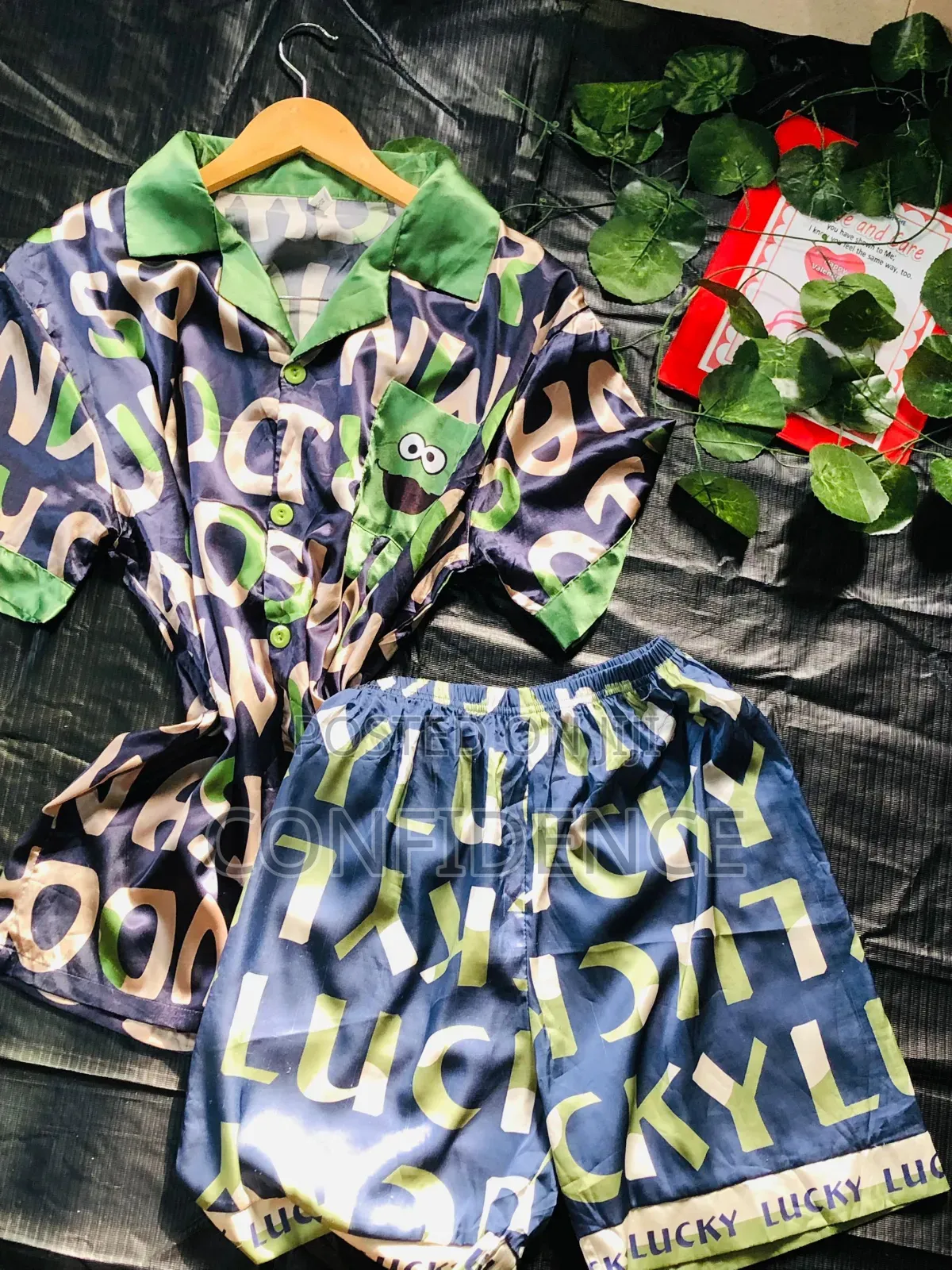 Thrift Wears