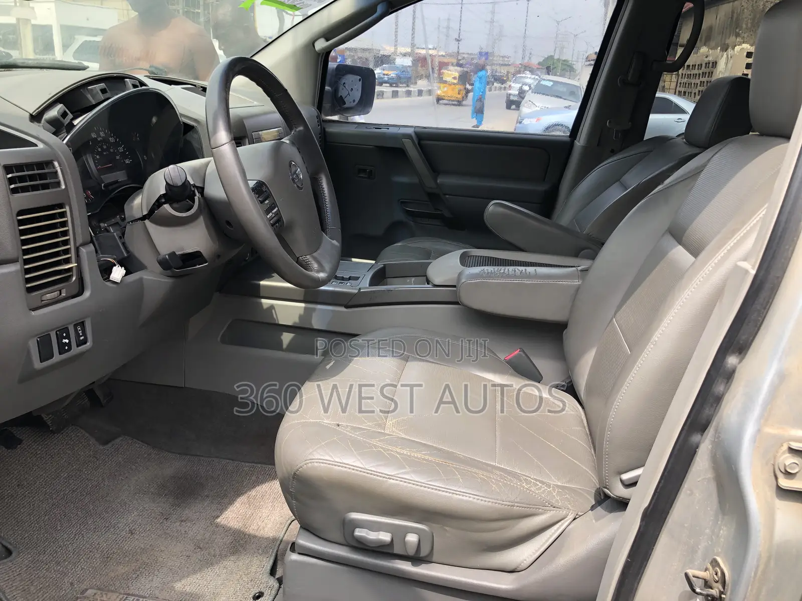 Nissan Armada SE 2004 Silver