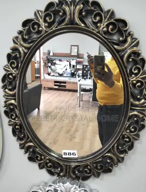 Frame Mirror