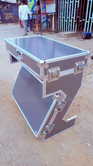 Dj Booth Z Stand