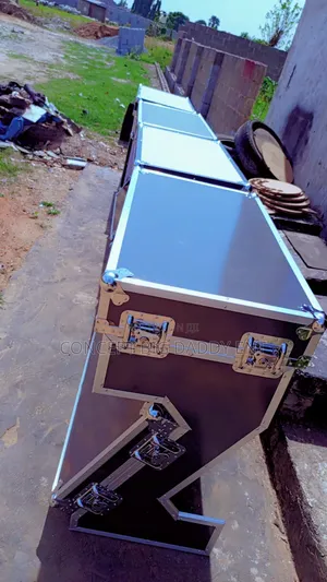 Dj Booth Z Stand