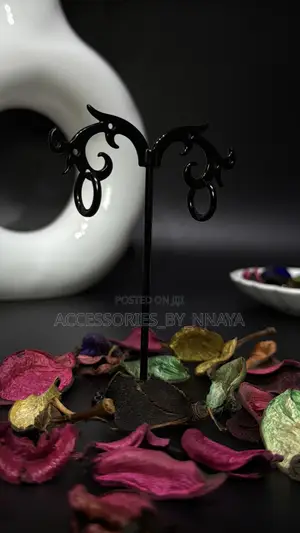 Black Round Earring
