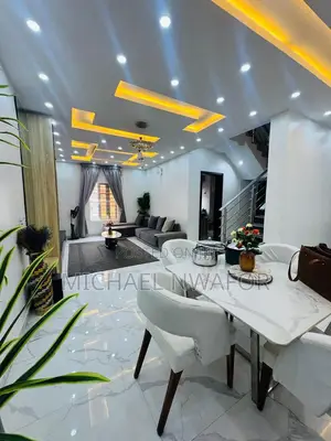 Furnished 3bdrm Apartment in Magodo G R A Phase 2 for sale