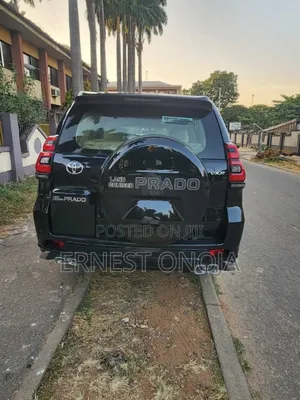 Toyota Land Cruiser Prado 2018 Black