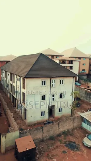3bdrm Apartment in Maryland Enugu for sale