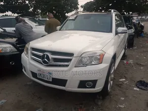 Mercedes-Benz GLK-Class 350 4MATIC 2011 White