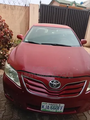 Toyota Camry LE 4dr Sedan (2.5L 4cyl 6AM) 2010 Red