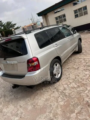Toyota Highlander 2004 Silver
