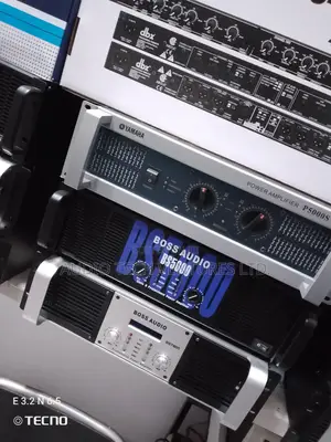 Boss Audio Amplifier Bs5000