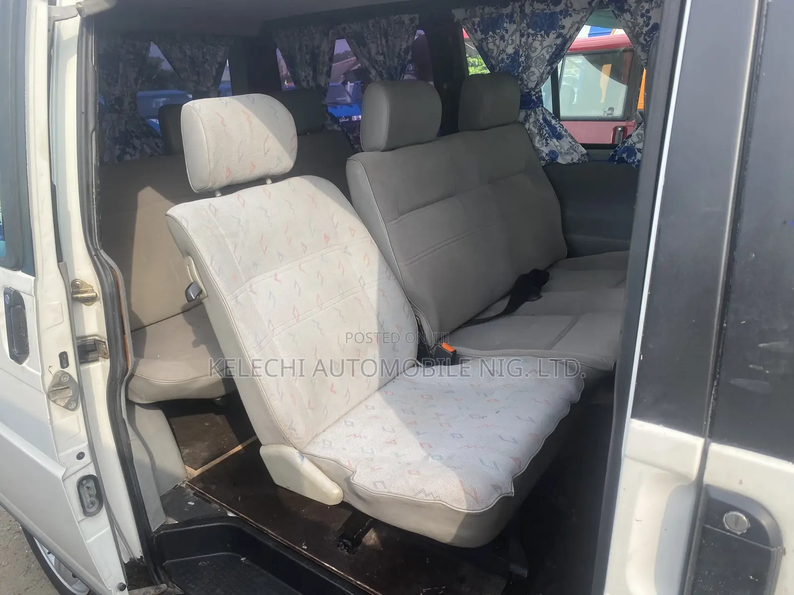 Volkswagen Transporter 2004 White