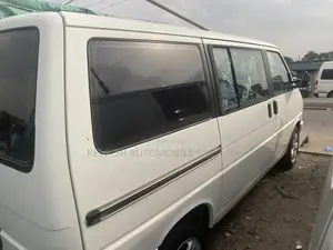 Volkswagen Transporter 2004 White