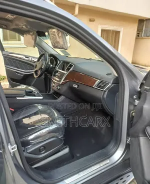 Mercedes-Benz GL-Class GL450 4MATIC 4dr SUV AWD (4.7L 8cyl Turbo 7A)