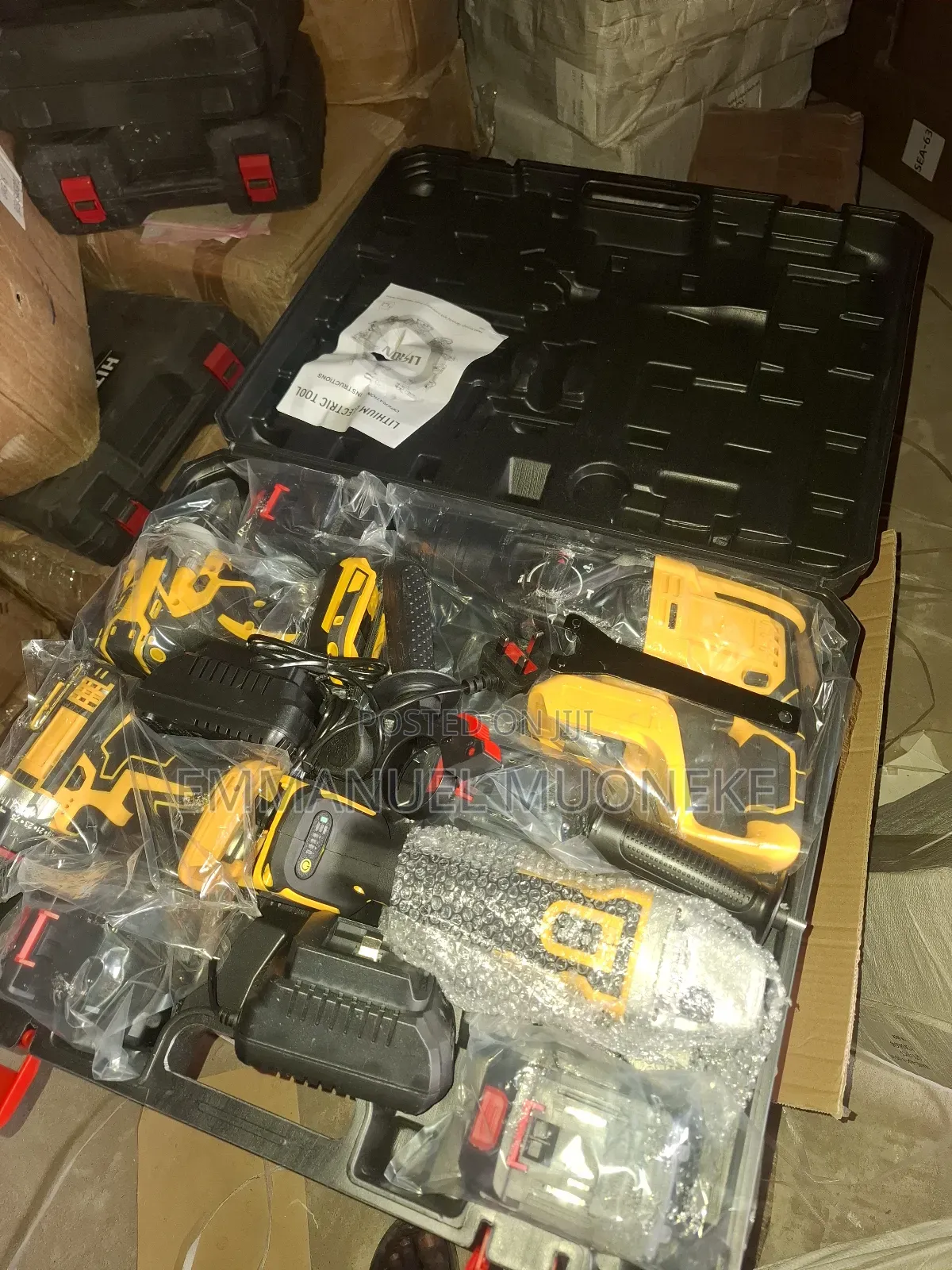 Dewalt 4-in-1 Cordless Combo Machine Set.