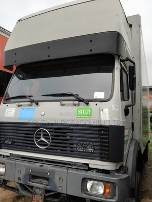 Mercedes Benz 10 Bolts 10 Tyres Container Body Carriage Truck With Abs