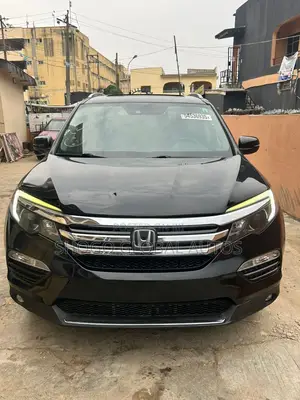 Honda Pilot Touring 4dr SUV (3.5L 6cyl 9A) 2017 Black