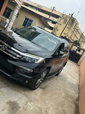 Honda Pilot Touring 4dr SUV (3.5L 6cyl 9A) 2017 Black