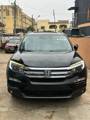 Honda Pilot Touring 4dr SUV (3.5L 6cyl 9A) 2017 Black