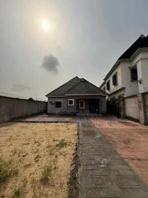 2bdrm Bungalow in Port-Harcourt for sale