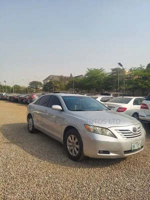 Toyota Camry LE 4dr Sedan (2.4L 4cyl 5A) 2009 Silver