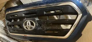 2017-23 Toyota Tacoma Grill