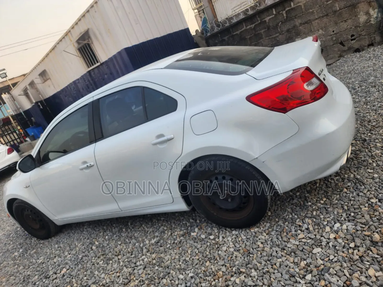 Suzuki Kizashi 2011 White