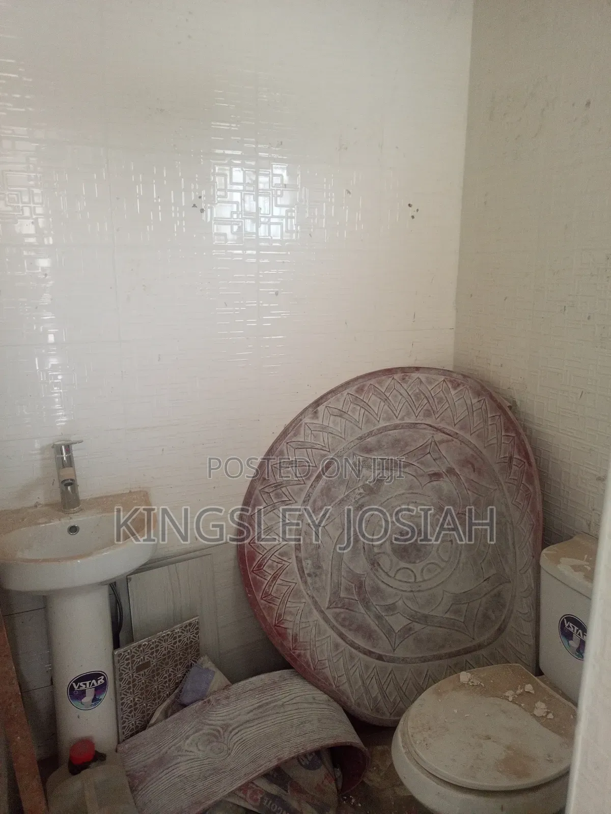 Three Bedroom Flat Available for Rent