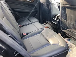 Mercedes-Benz M Class ML350 4dr SUV (3.5L 6cyl 7A) 2015 Black