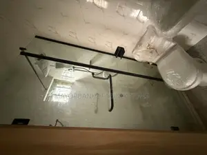 Shower Cubicle /Enclosure With Black Accessories