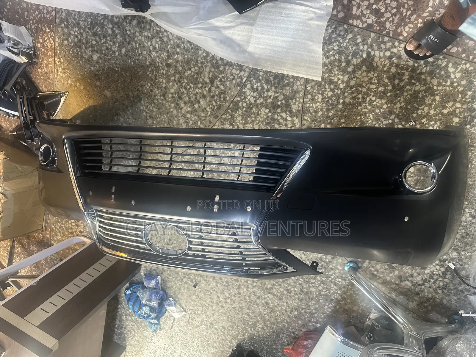 Complete Direct Front Bumper Es 350 2013/2015 Model