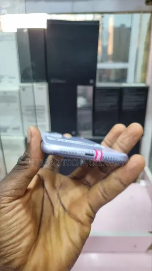 Apple iPhone 11 64 GB Purple