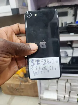 Apple iPhone SE (2020) 64 GB Black