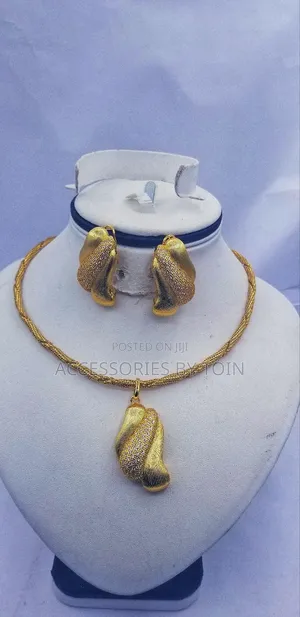 Earrings ,Pendant and Necklace Set