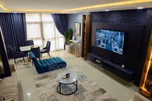 BMH - 2 Bedroom Apartment With Wifi, Pool, Balcony for Shortlet.