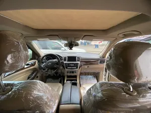 Mercedes-Benz M Class ML350 4MATIC 4dr SUV AWD (3.5L 6cyl 7A) 2014