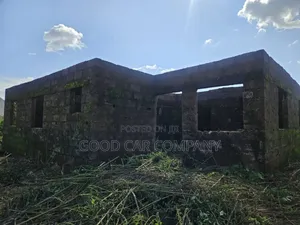 4bdrm Apartment in Ilorin South for sale