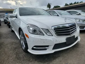 Mercedes-Benz E350 Base 4Matic Sedan AWD (3.5L 6cyl 7A) 2013 White