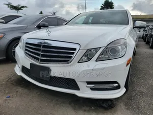 Mercedes-Benz E350 Base 4Matic Sedan AWD (3.5L 6cyl 7A) 2013 White