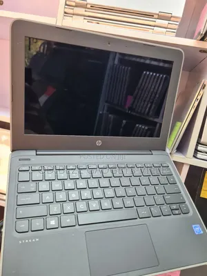 Laptop HP Stream 11 Pro G4 EE 4GB Intel Pentium SSD 60GB
