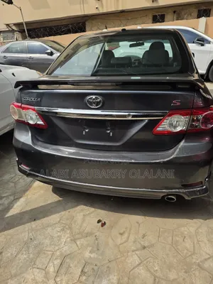 Toyota Corolla 2013 Black