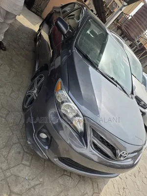 Toyota Corolla 2013 Black