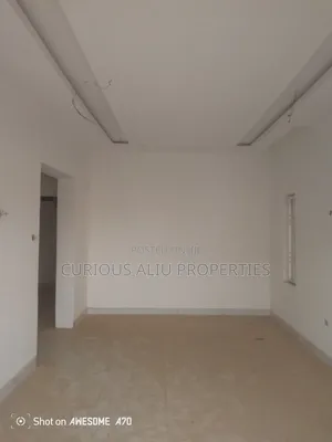 5bdrm Duplex in Mini Estate, Life Camp for sale