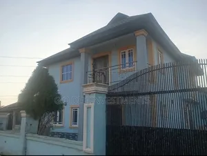 6bdrm House in Off Ago-Palace for sale