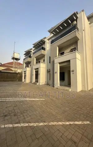 4bdrm Duplex in Durumi for sale