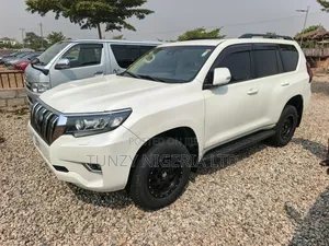 Toyota Land Cruiser Prado 2023 White