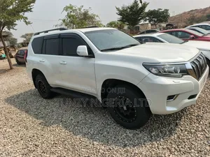 Toyota Land Cruiser Prado 2023 White