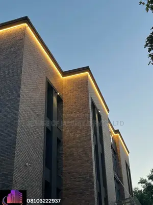 Luxury Exterior Profile Lighting Setup